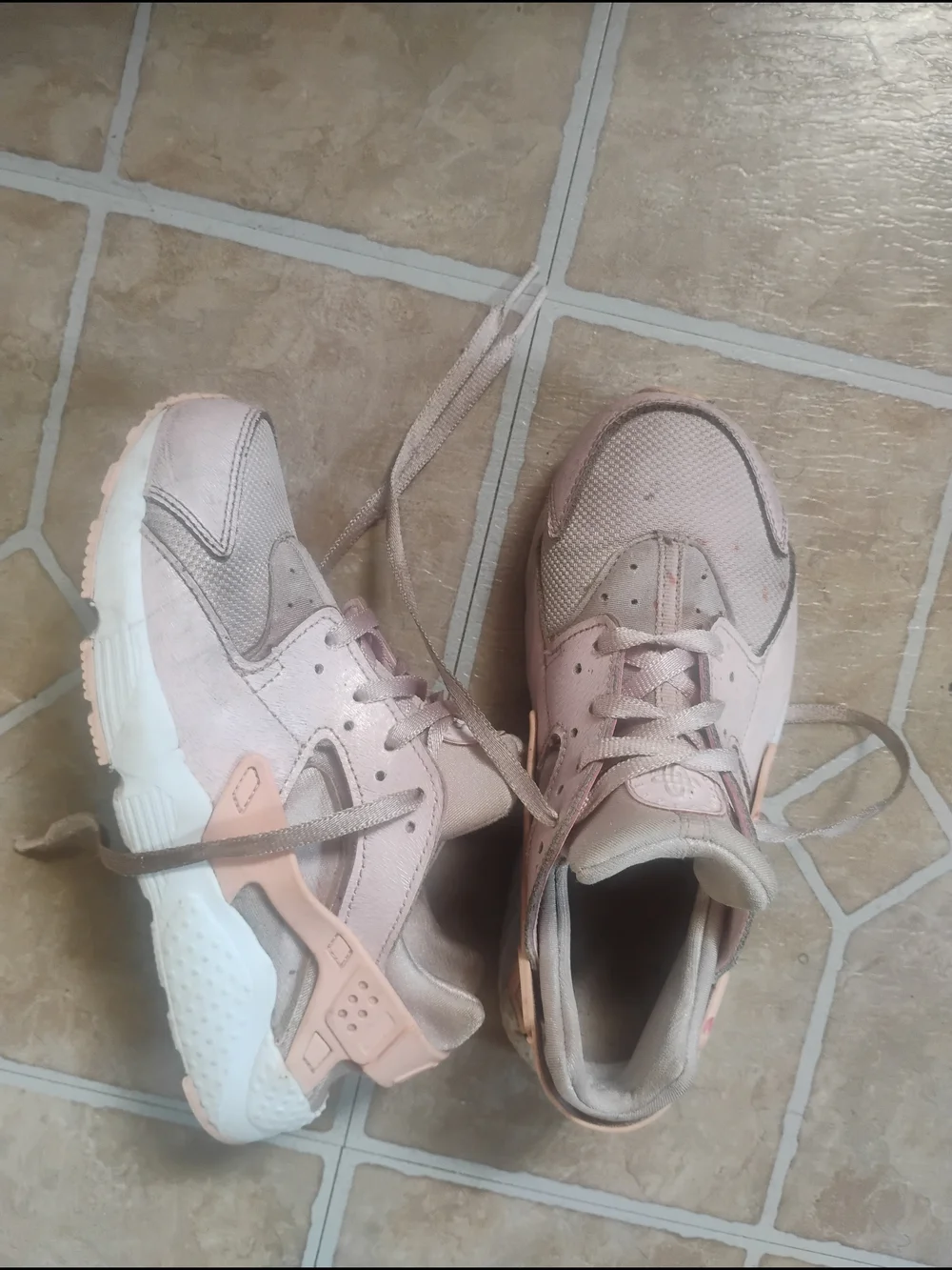 Pink Nike Huarache Girls 2y